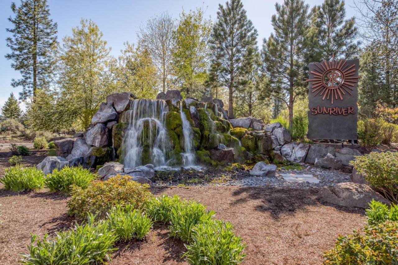 Three Rivers Basecamp Sunriver Exterior photo